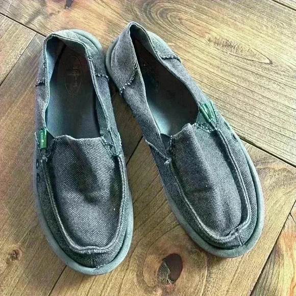 Women’s Sanuk shoes | size 8 - Picture 1 of 2